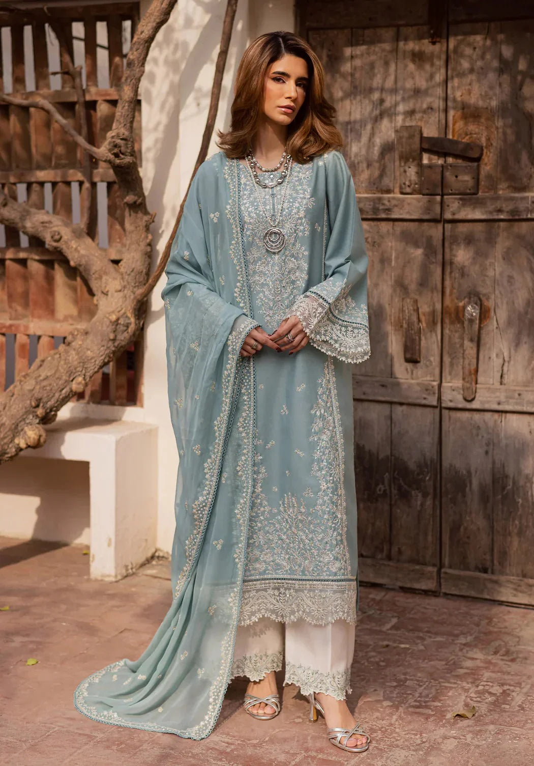 03-Piece Lawn Suit With Embroidery | Ready To Wear